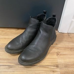 Kenneth Cole Boots